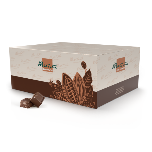 Krem-smeđa kutija Martini Cioccolato s grafikom kakao mahuna, pored dva kvadrata mliječne čokolade.