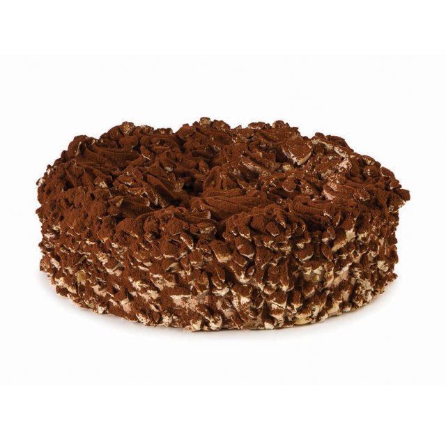 Okrugla čokoladna torta prekrivena mrvicama keksa i posuta kakaom, na bijeloj pozadini.