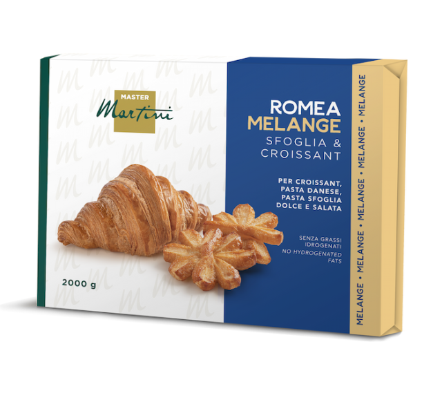 Pakovanje od 2000g masti Master Martini Romea Melange za kroasane, sa kroasanom i pecivom u obliku zvijezde.